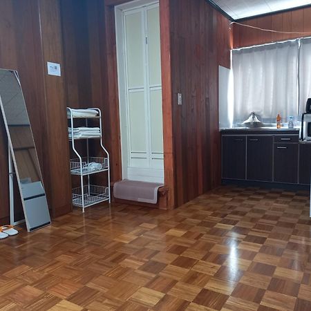 Appartement Luck House Guest Huose à Ōsaka Extérieur photo